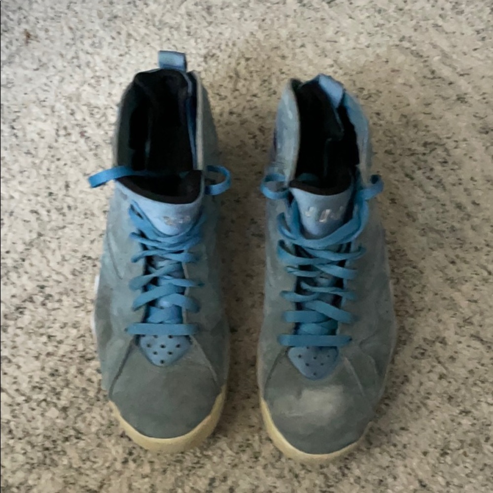 Jordan 7 “Pantone” - Picture 2 of 3